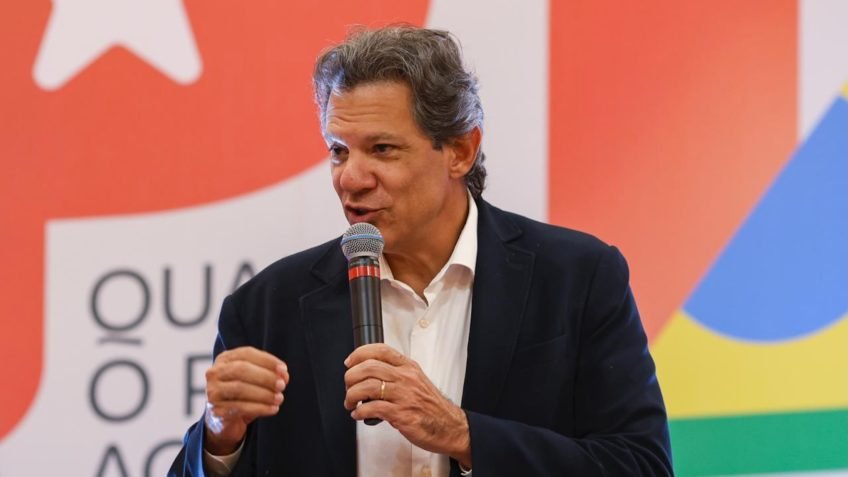 Deixo o governo na semana que vem, diz Haddad