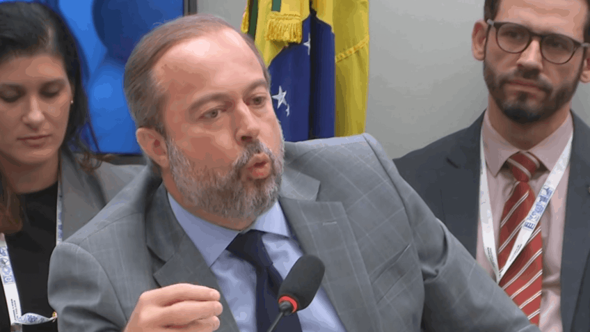 Fiquei muito triste quando Redata caducou, diz Alexandre Silveira