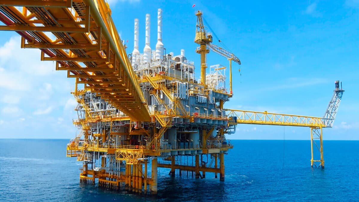 Petróleo pode disparar para US$ 200 e acender alerta global sobre energia, combustíveis e agro