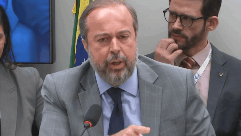 Silveira critica atuação da Enel e cobra ação de Nunes em SP