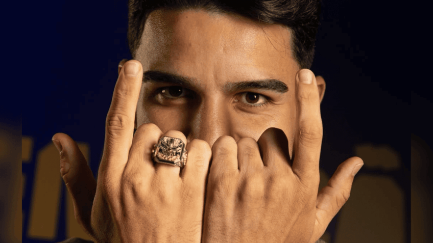 Flaco López ganha anel com diamantes por ser craque do Paulista