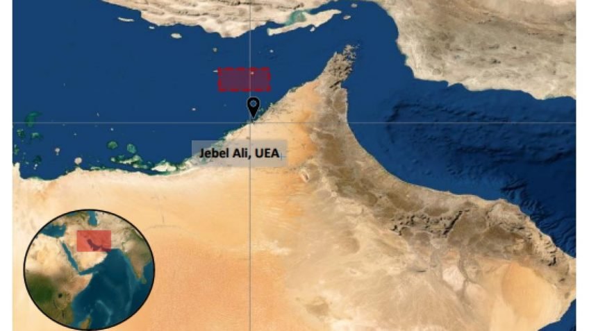 Navio de carga é atacado próximo ao Estreito de Ormuz