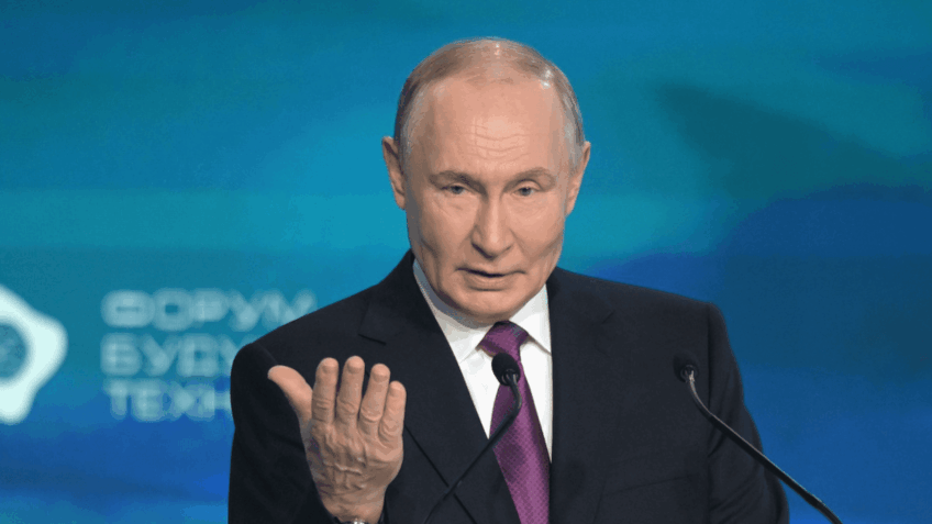 Apagões ​​da internet na Rússia causam temores de censura, diz jornal