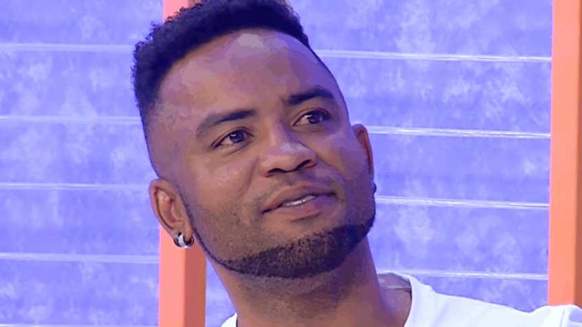 Justiça determina expulsão de Carlos Alberto de condomínio