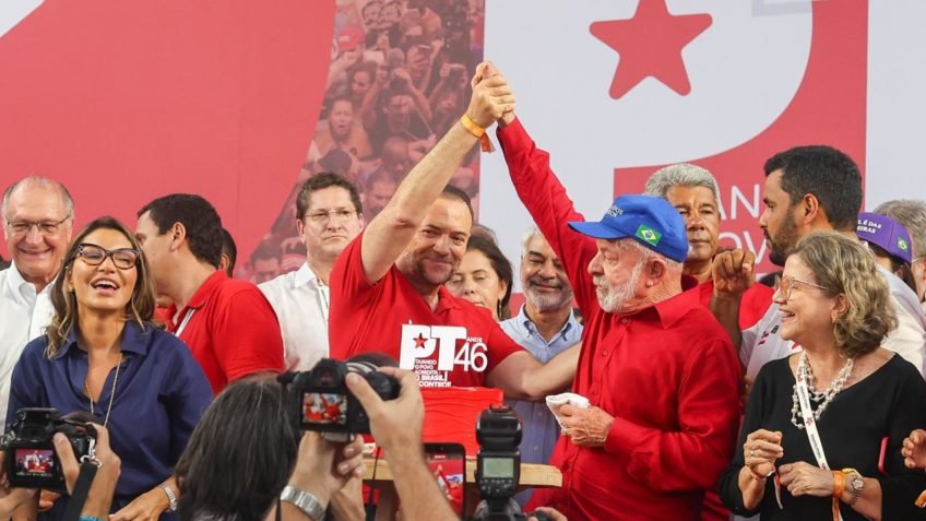 Lula monta time de campanha com aliados de longa data
