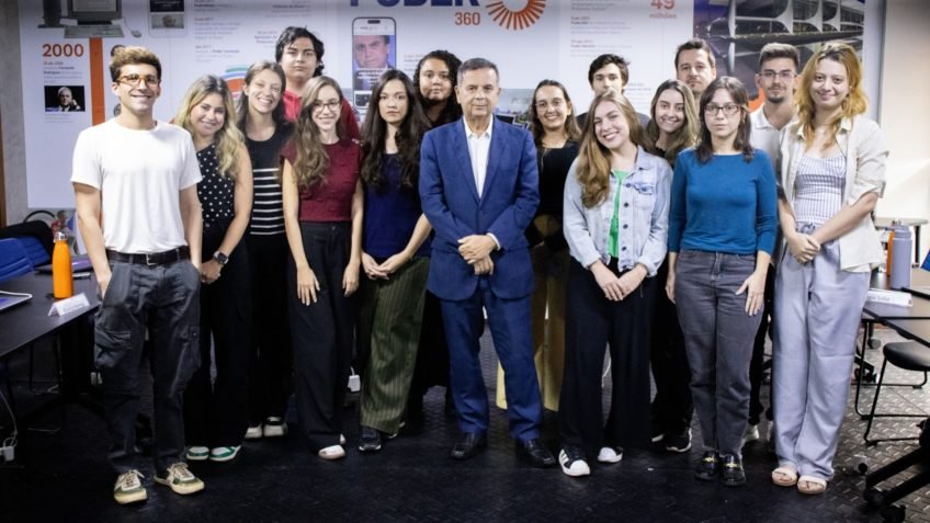 Rogério Marinho fala aos trainees em jornalismo do Poder360