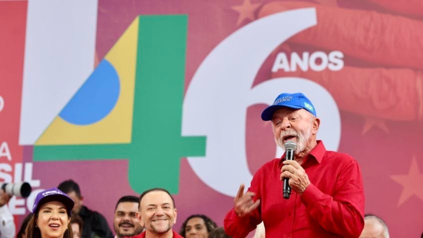 PT prepara ofensiva contra Flávio para usá-la "no momento certo"