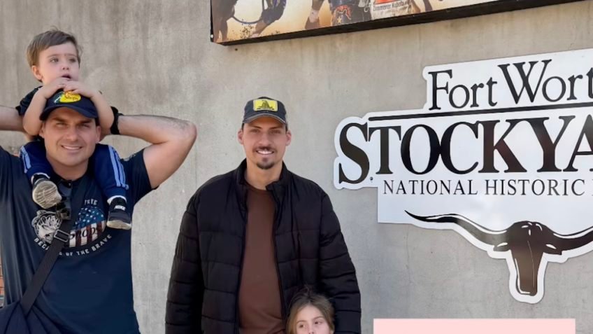 Eduardo e Renan visitam arena de rodeios no Texas