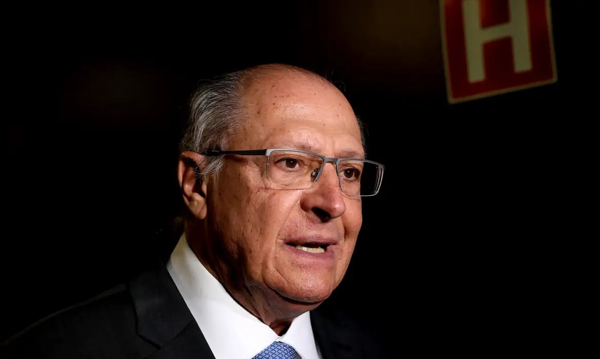 Governo prioriza abastecimento e quer evitar alta do diesel, afirma Alckmin