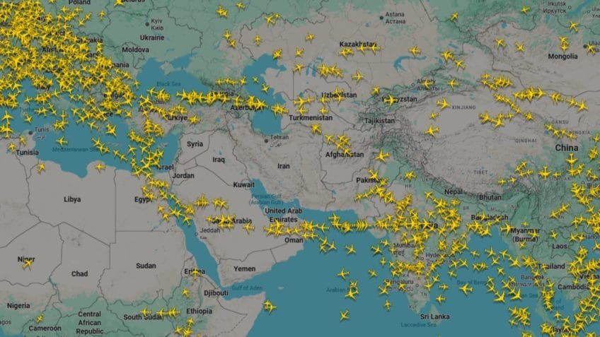 Cancelamentos de voos no Oriente Médio seguem nesta 2ª feira