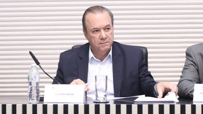 TCE-SP aplica multa a secretário da Saúde