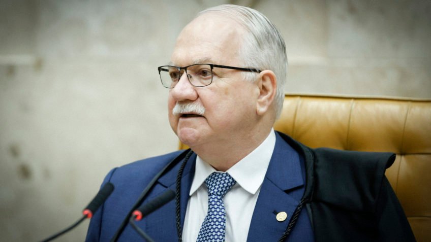 Fachin fala em autocontenção e dá indicação de Código de Ética