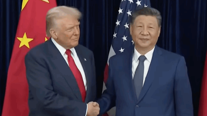 Trump pressiona China por ajuda em Ormuz e ameaça cancelar visita