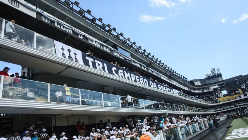 Polícia prende foragidos no Allianz Parque e na Vila Belmiro