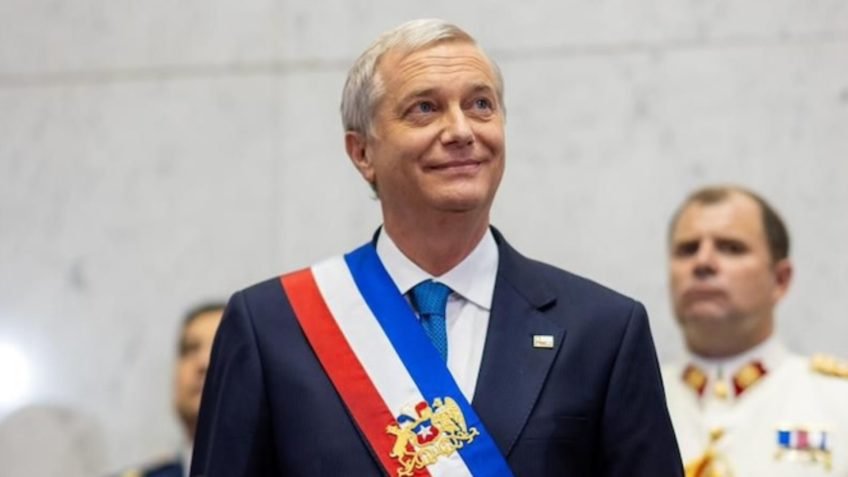 Chile inicia construção de muro na fronteira com Peru