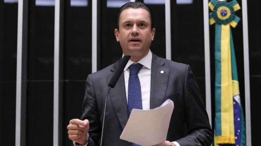 Câmara aprova crime específico para golpe de falsos advogados