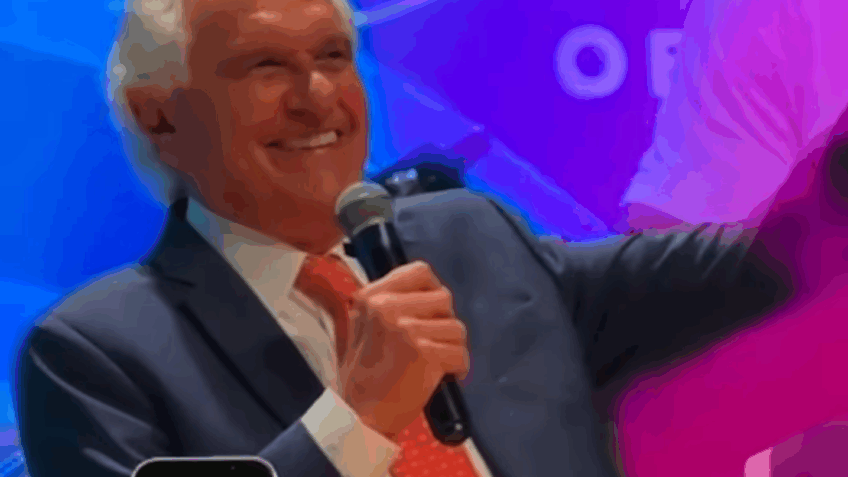 Caiado diz ter sofrido bullying por cantar mal