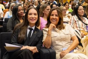 Em encontro nacional em Brasília, Maria Avalone reforça compromisso com políticas para mulheres