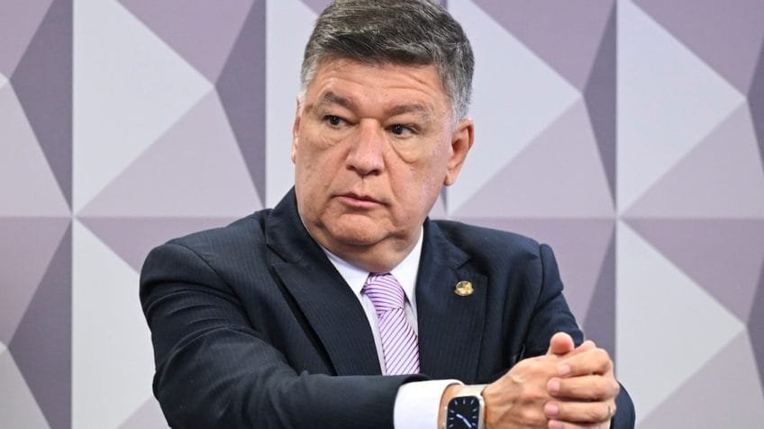 CPI dá 2 dias para STF informar dono de número contatado por Vorcaro