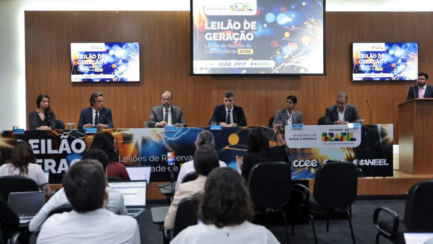 MP junto ao TCU pede suspensão de leilão de reserva de capacidade