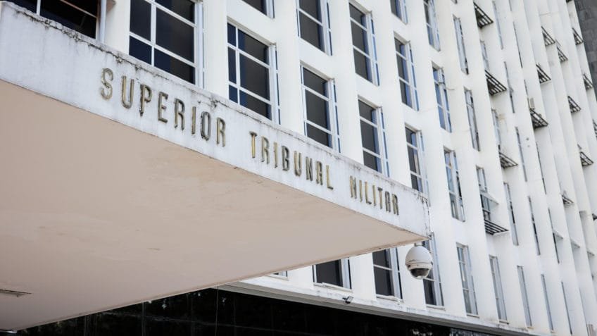 STM nega pedido de Bolsonaro contra ministro que elogiou Lula