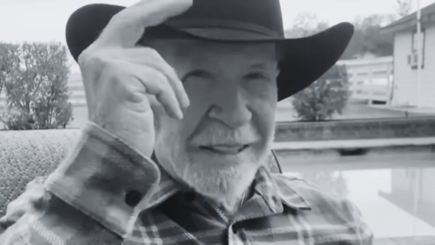 Ator Chuck Norris morre aos 86 anos no Havaí