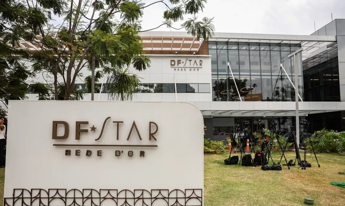 Médica citou risco de morte ao transferir Bolsonaro para hospital