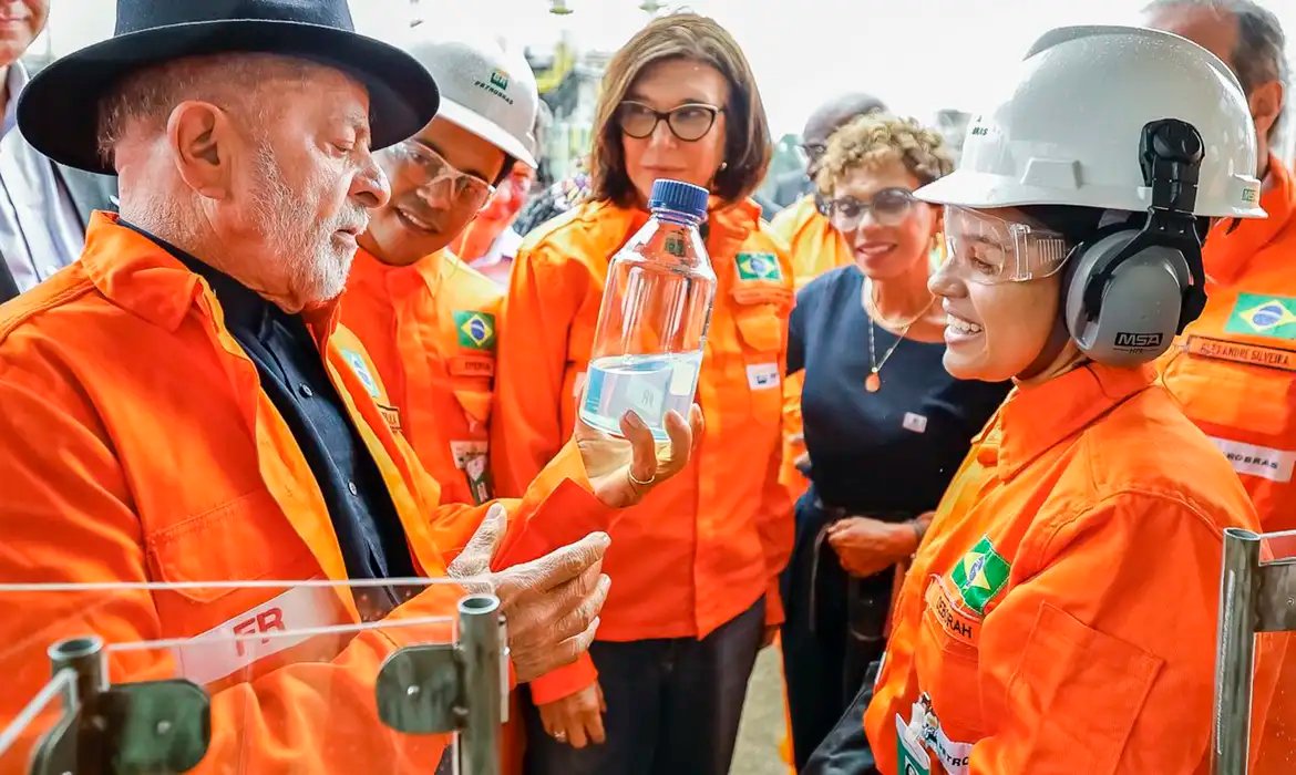 Lula defende criação de reserva estratégica de combustíveis