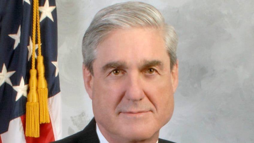 Morre ex-diretor do FBI que expôs interferência russa em 2016