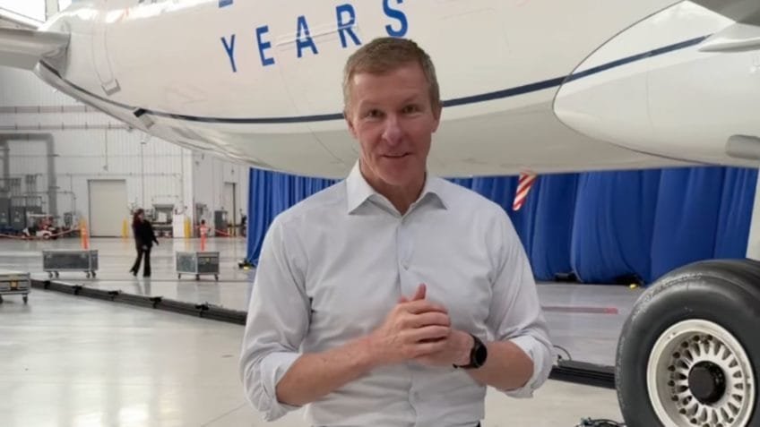 United Airlines se prepara para barril de petróleo a US$ 175