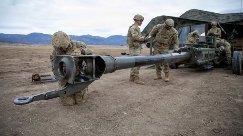 EUA enviam 4.500 militares ao Oriente Médio, diz jornal