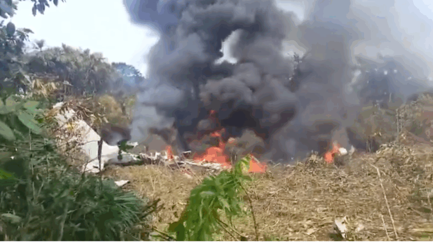 Avião militar cai na Colômbia com 125 pessoas a bordo