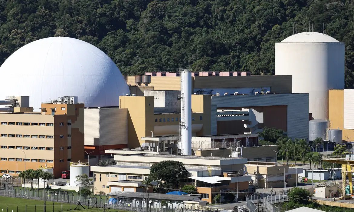 Guerra: Brasil deve investir na energia nuclear como estratégia para soberania, defende indústria