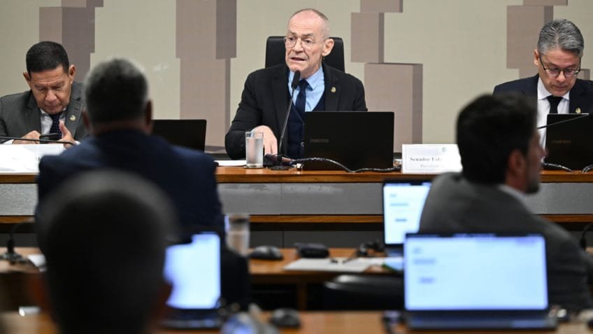 Ao vivo: CPI do Crime ouve jornalista e funcionário do BC afastado