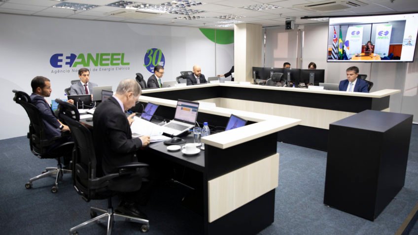 Aneel adia mais uma vez o processo que pode tirar Enel de São Paulo