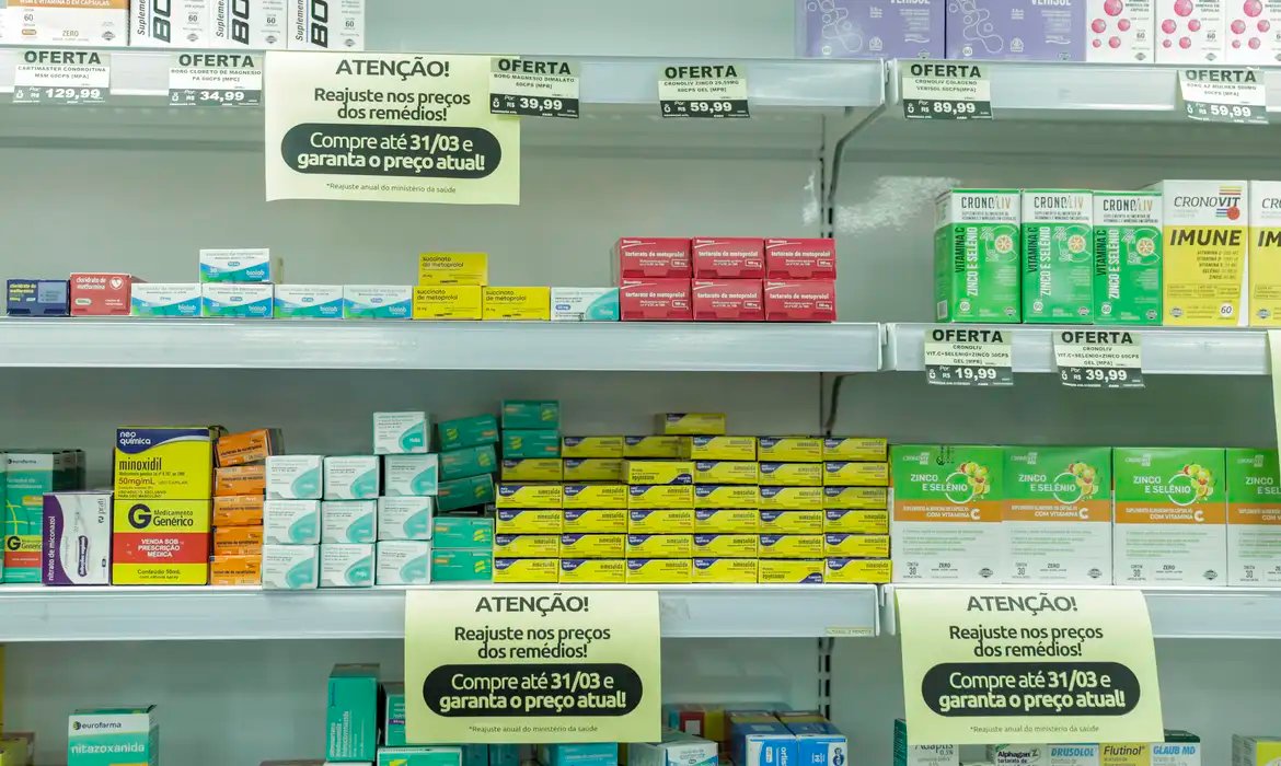 Supermercados já podem vender medicamentos; entenda