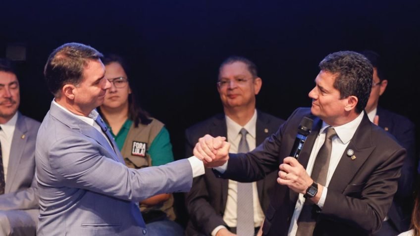 Sérgio Moro se filia ao PL e reforça palanque para campanha de Flávio