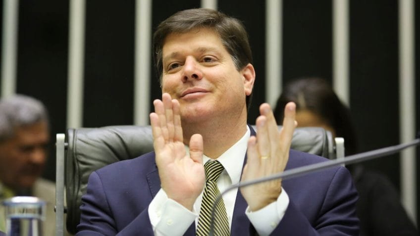 MDB é o partido da democracia e tem projeto, diz Baleia Rossi