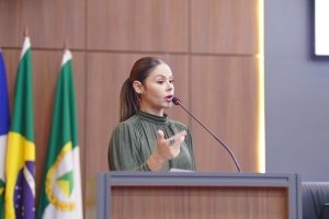 Michelly Alencar comemora inauguração da USF Pedregal