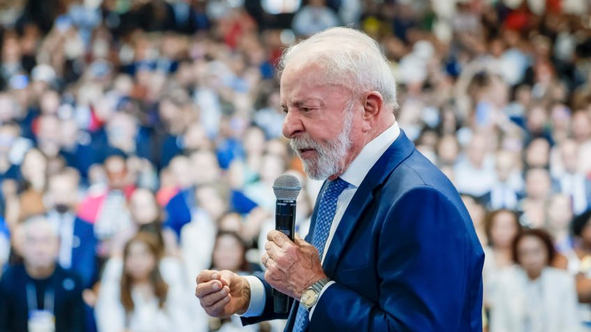 Ao vivo: Lula inaugura novas áreas de hospital em São Carlos