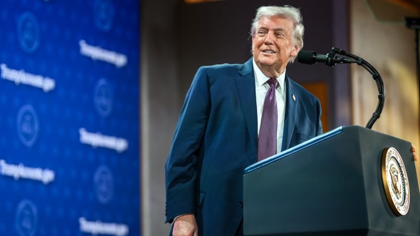 Trump confirma reunião com Xi em Pequim para 14 de maio