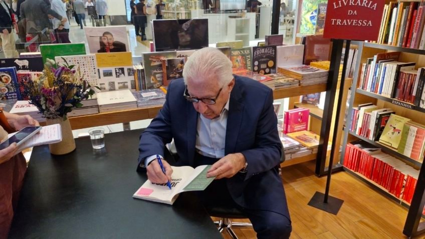 Guilherme Afif lança obra sobre trajetória política em SP