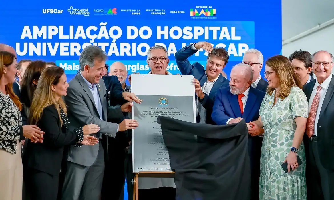 Lula inaugura novas áreas de hospital universitário de São Carlos