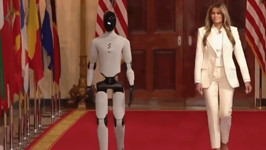 Melania Trump apresenta robô humanoide em evento na Casa Branca