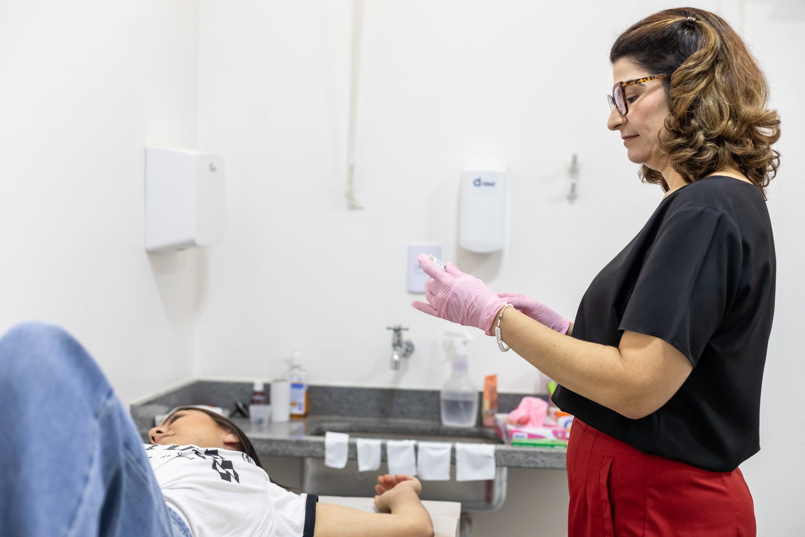 Saúde de Cuiabá chama médicos aprovados em seletivo para reforçar atendimento nas unidades básicas