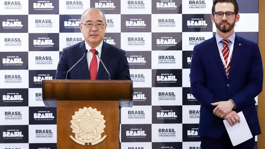 Força-tarefa encontra aumento de até 270% e autua 16 postos de combustíveis