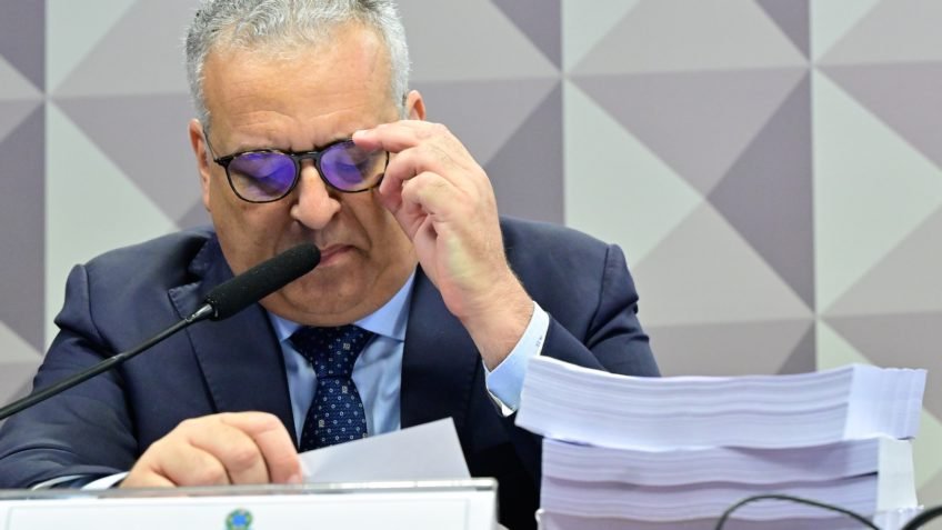 CPMI do INSS pede indiciamento de Lulinha e outras 215 pessoas