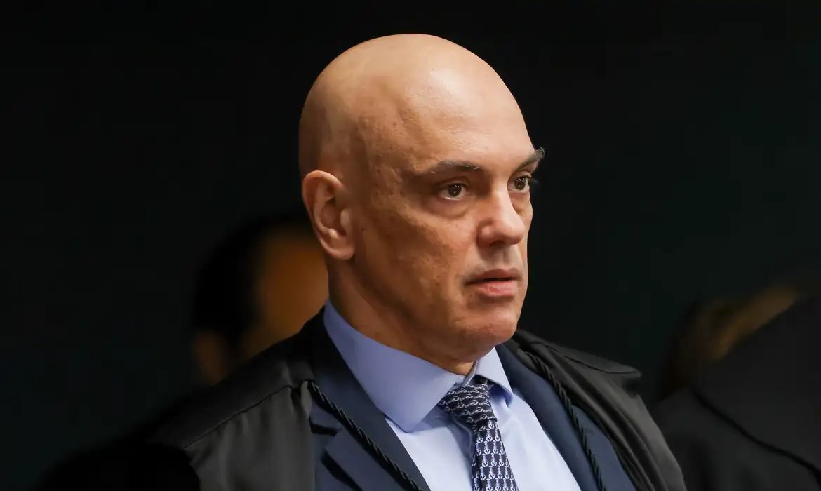 Moraes restringe compartilhamento de dados do Coaf