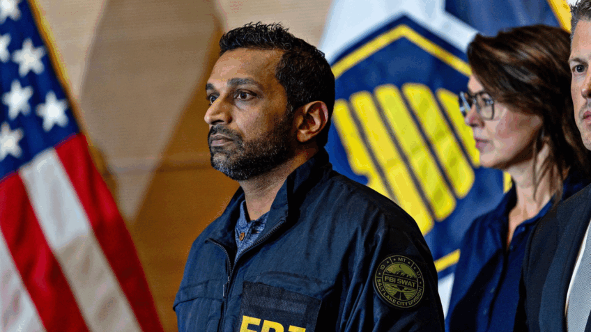 Hackers ligados ao Irã dizem ter invadido e-mails do diretor do FBI