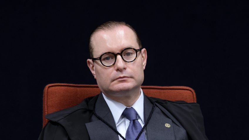 Zanin suspende eleição indireta para governo do Rio de Janeiro